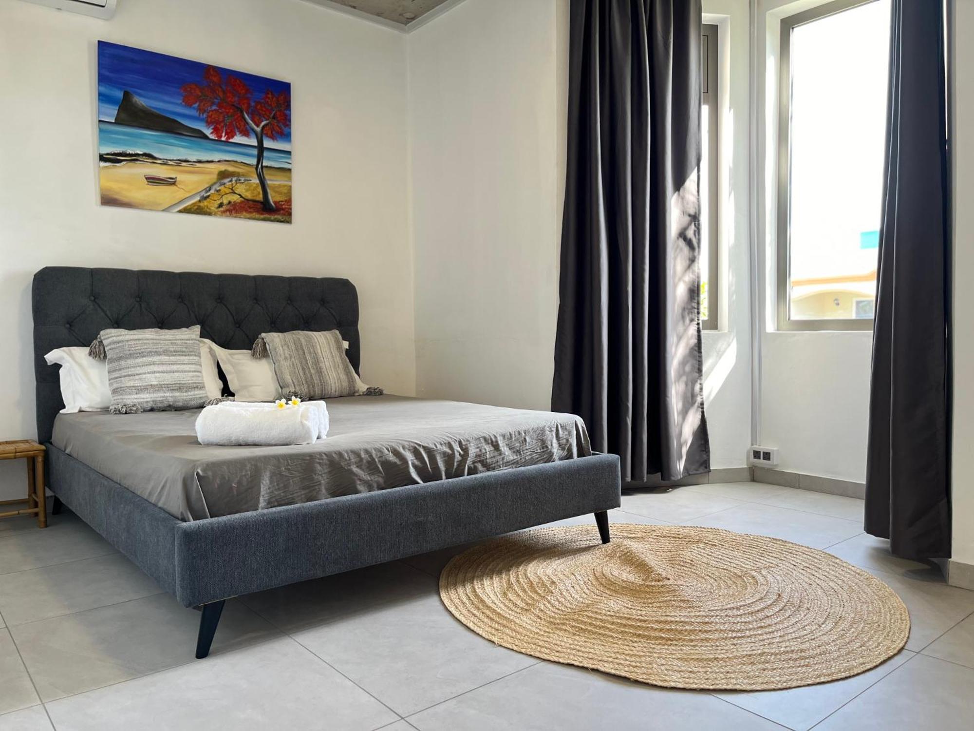 Cosy 2 Bedrooms Apts In Pereybere -Seasons Break Apartment Pereybere Beach Bagian luar foto