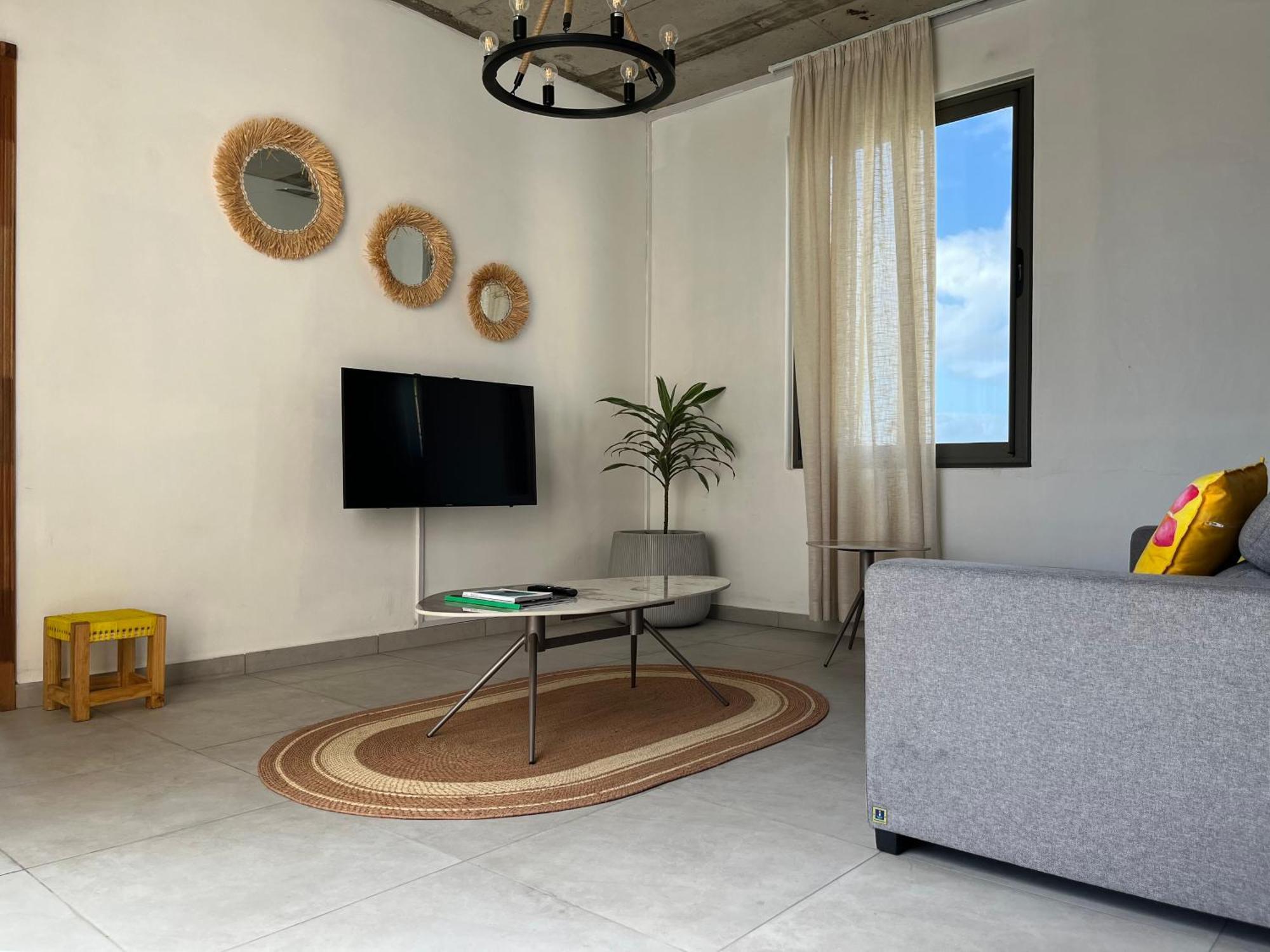 Cosy 2 Bedrooms Apts In Pereybere -Seasons Break Apartment Pereybere Beach Bagian luar foto